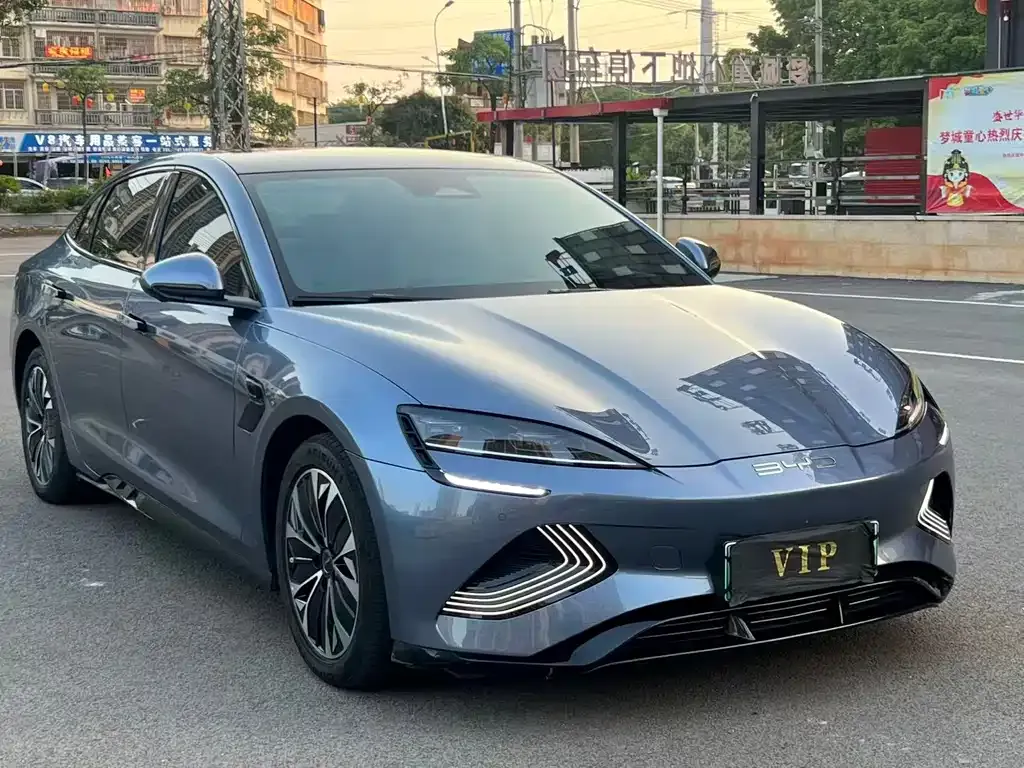 BYD Seal — фото 6