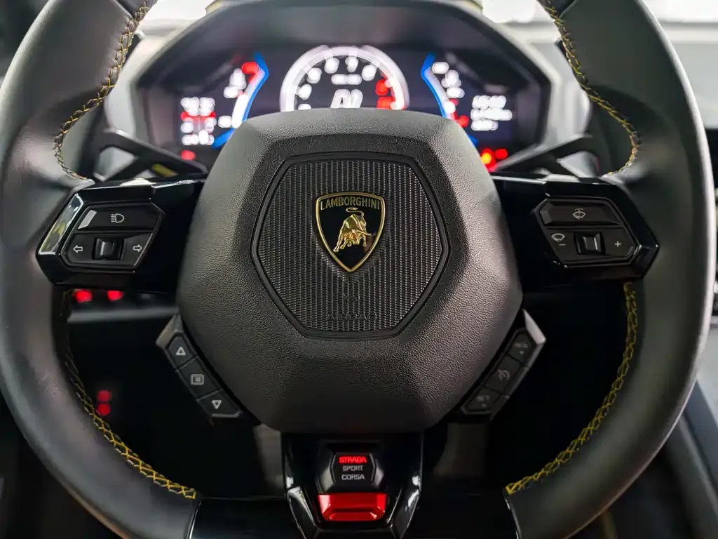 Lamborghini Huracan 2021 из CN, фото 2