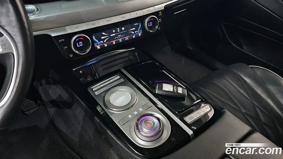 Genesis G80 — фото 10