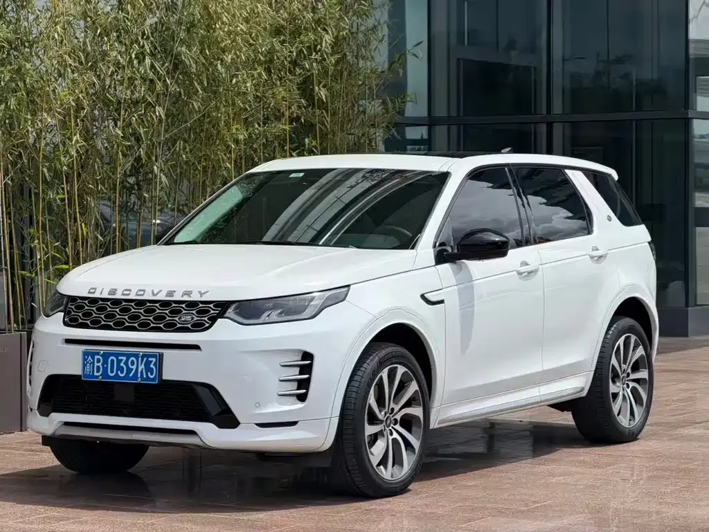 Land Rover Discovery Sport — фото 1