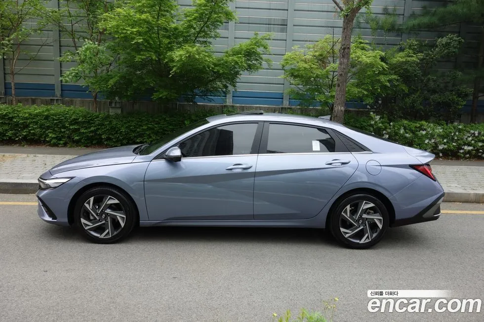 Hyundai AVANTE — фото 2