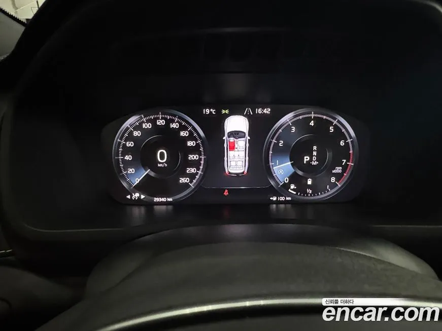 Volvo XC90 2022 из KR, фото 2