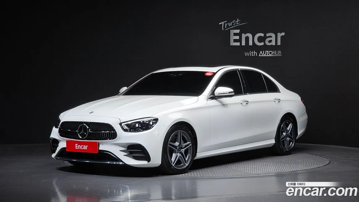 Mercedes-Benz E-Class — фото 1