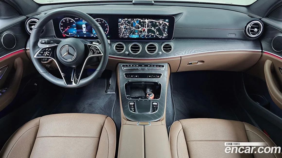 Mercedes-Benz E-Class — фото 10