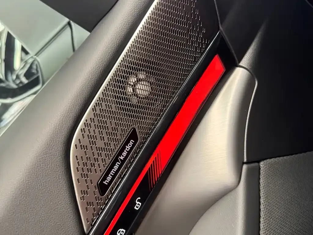 BMW 5 Series — фото 10