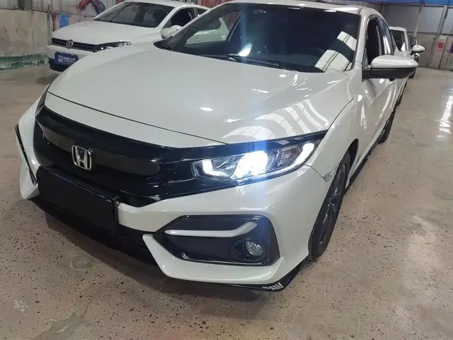 Honda Civic — фото 1