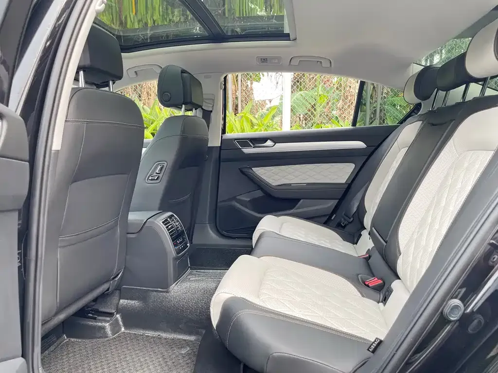 Volkswagen Magotan 2025 из CN, фото 7