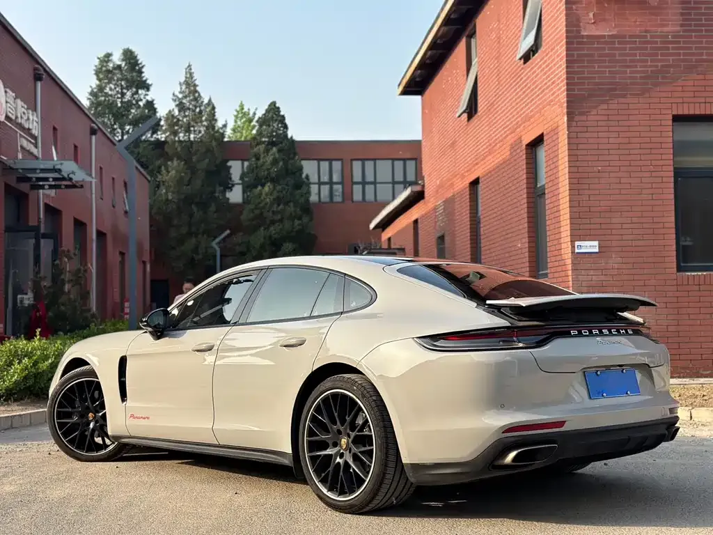 Porsche Panamera — фото 8