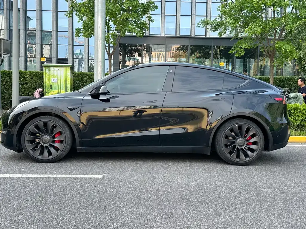 Tesla Model Y 2022 из CN, фото 10