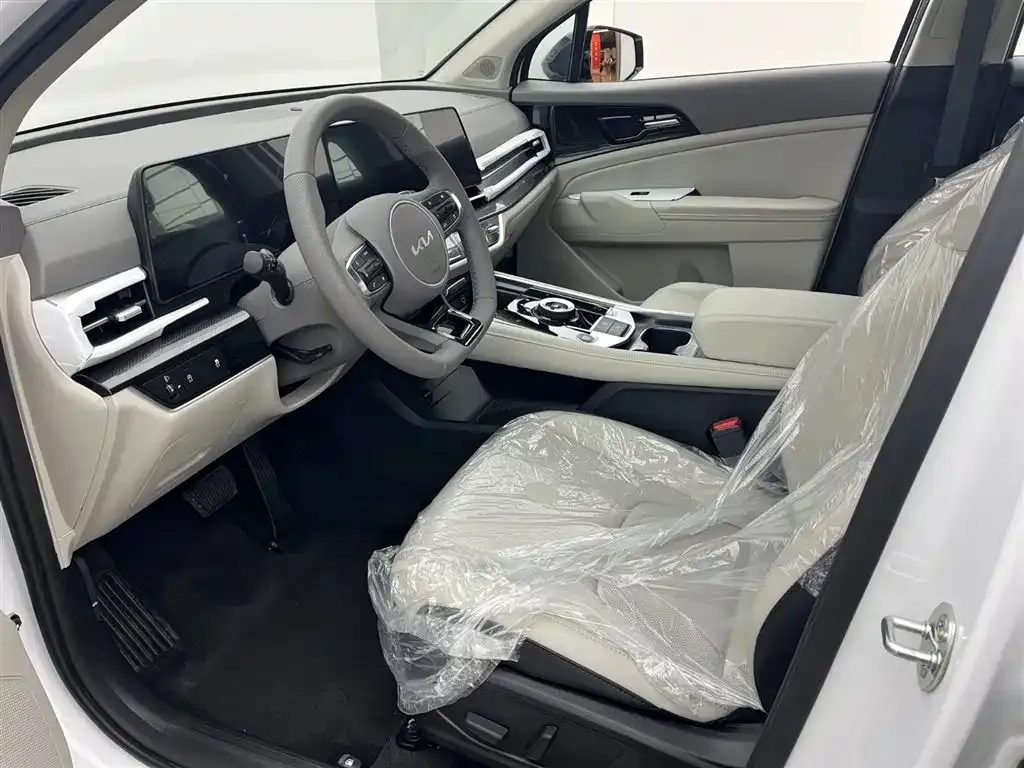 Kia Sportage — фото 7