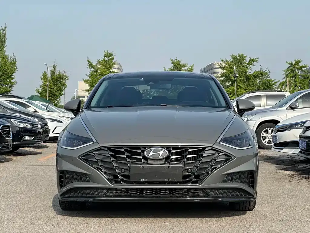 Hyundai Sonata — фото 7