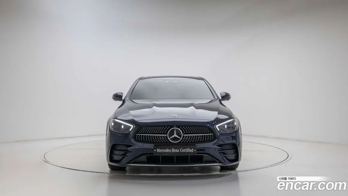Mercedes-Benz E-Class — фото 2