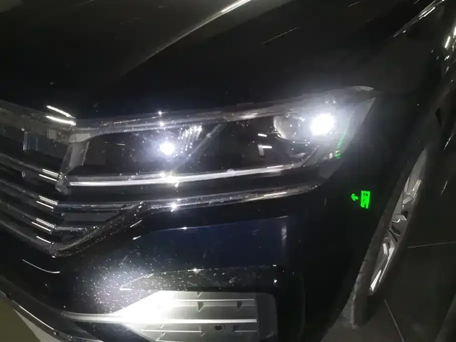 Volkswagen Touareg 2022 из CN, фото 8