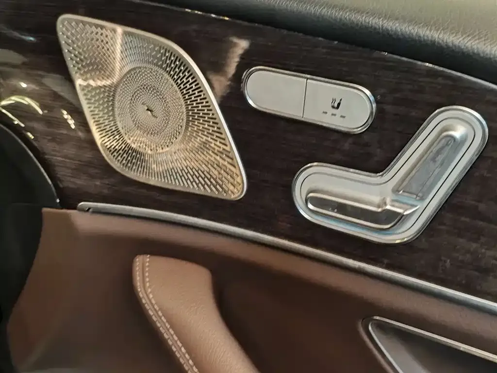 Mercedes-Benz GLE — фото 8