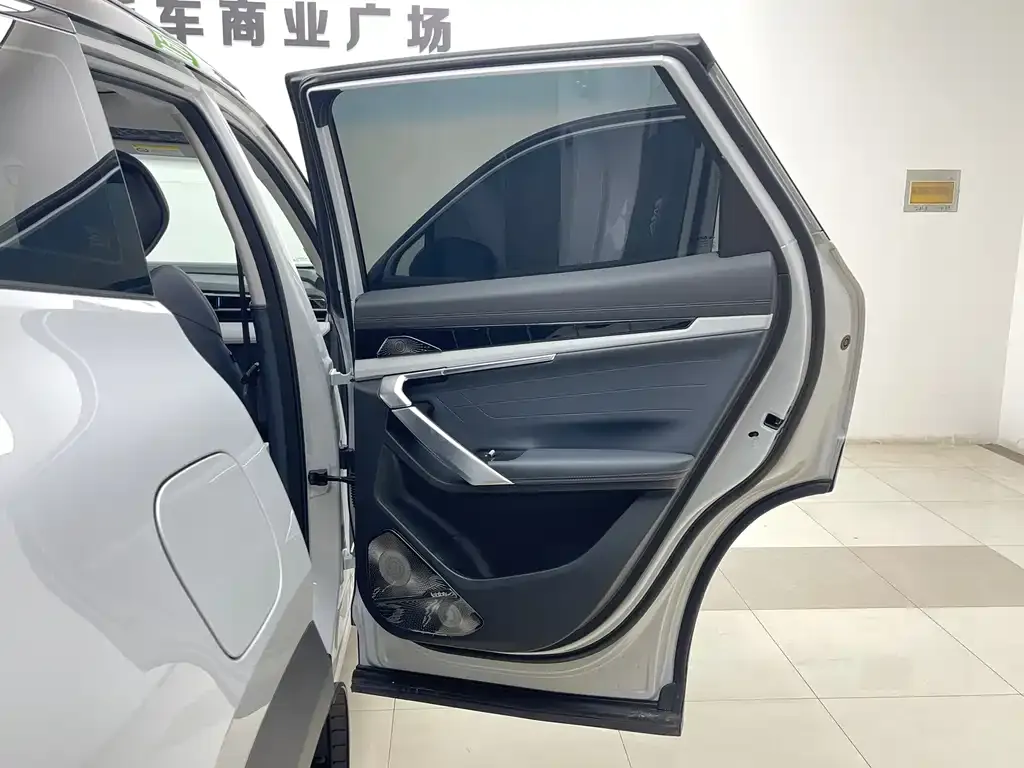 Geely Boyue L 2025 из CN, фото 10