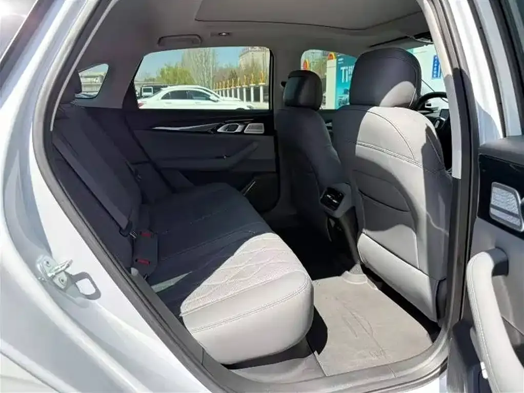 Geely Galaxy A7 — фото 2