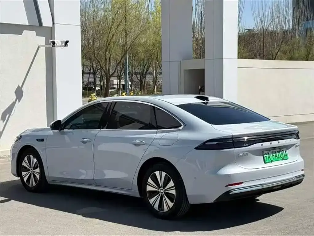 Geely Galaxy A7 — фото 3