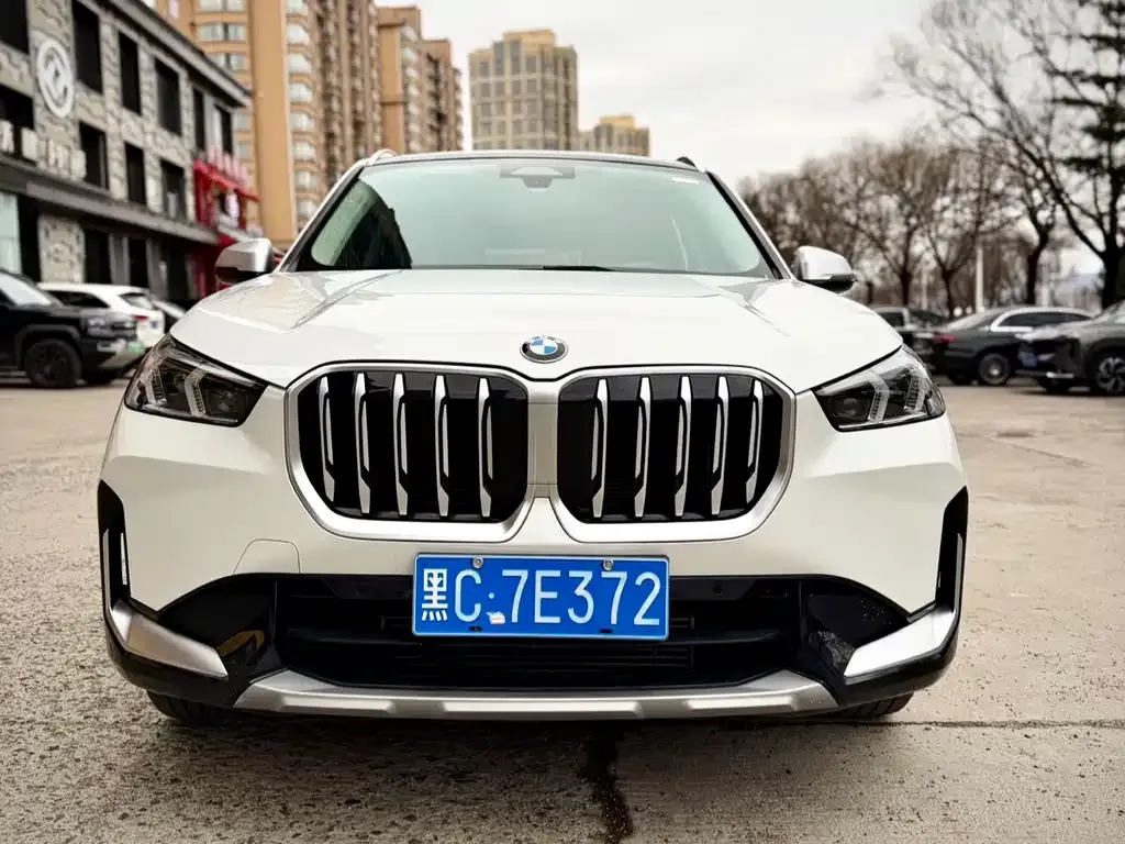 BMW X1 — фото 10