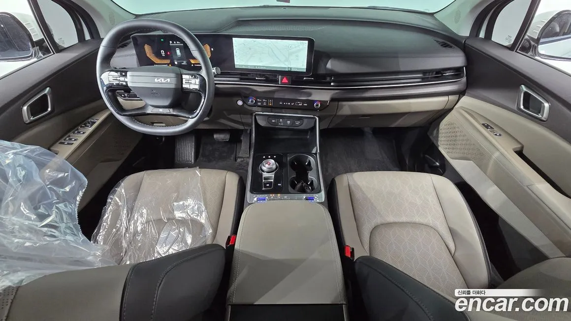 Kia Carnival — фото 10