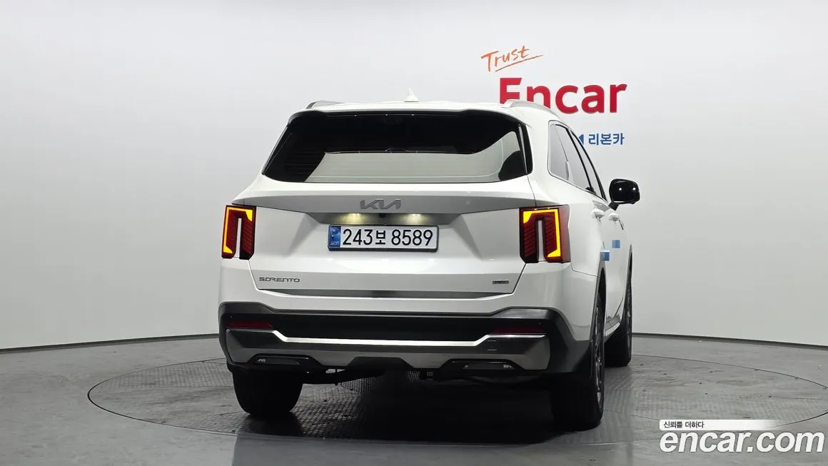Kia Sorento — фото 10