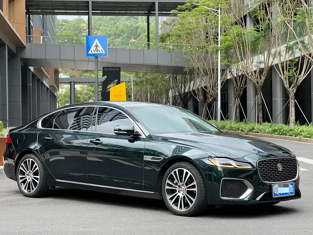 Jaguar XFL — фото 7