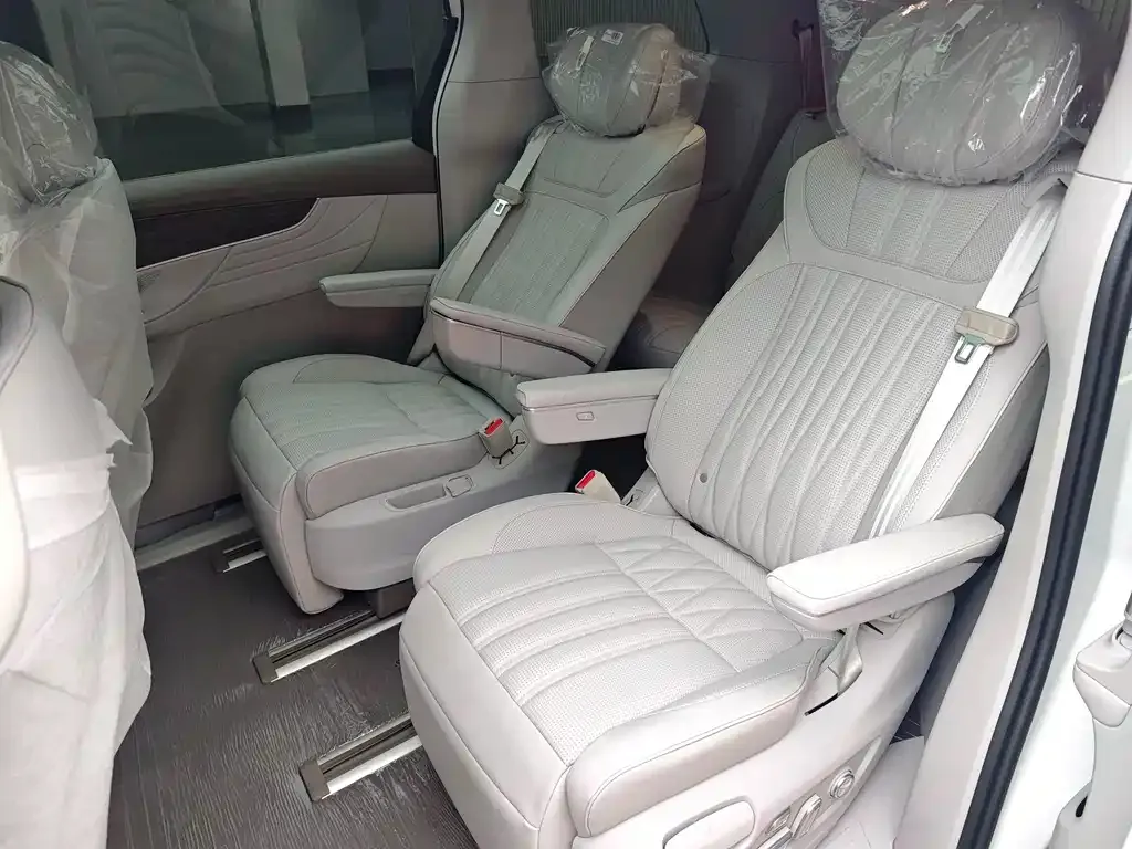 Roewe iMAX8 New Energy 2026 из CN, фото 8