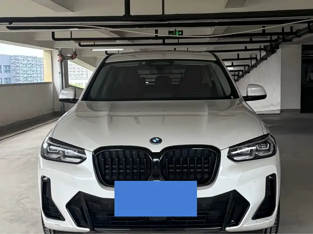 BMW iX3 — фото 9