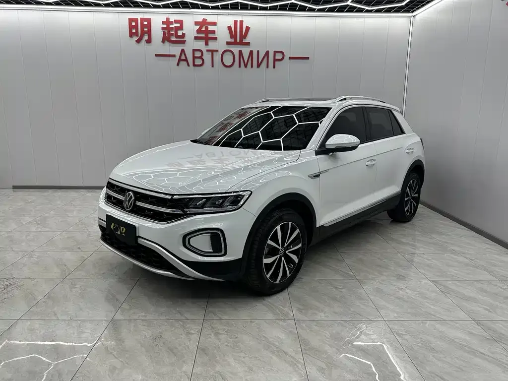 Volkswagen T-Roc — фото 1