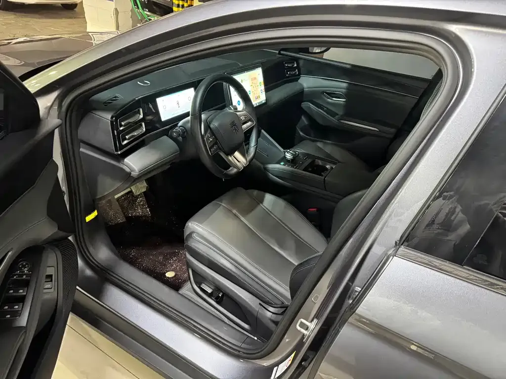 BYD Qin L 2024 из CN, фото 9