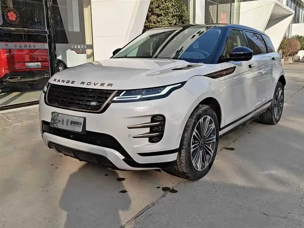 Land Rover Evoque — фото 1