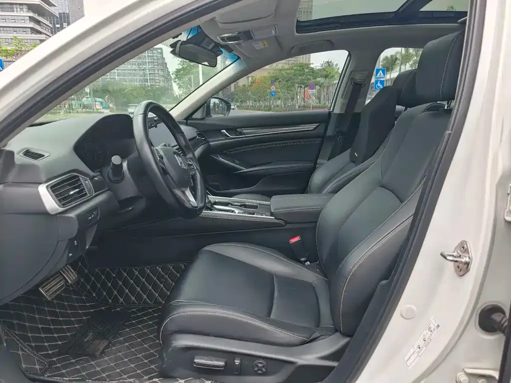 Honda Accord — фото 2