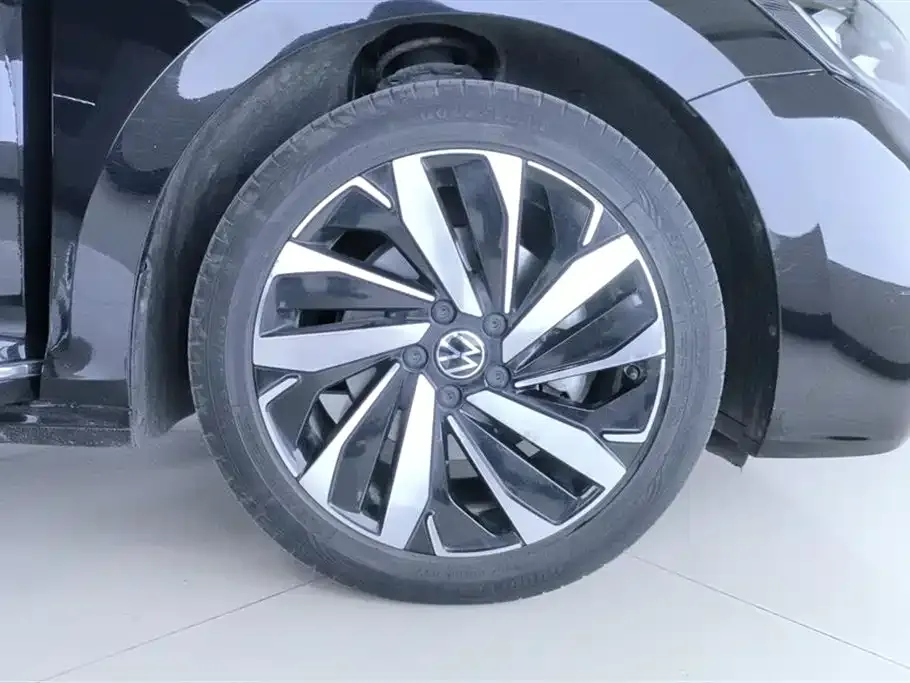 Volkswagen Passat — фото 6