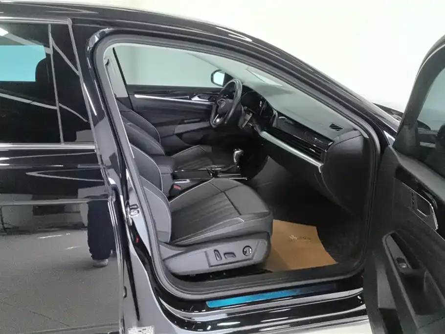 Volkswagen Passat — фото 7