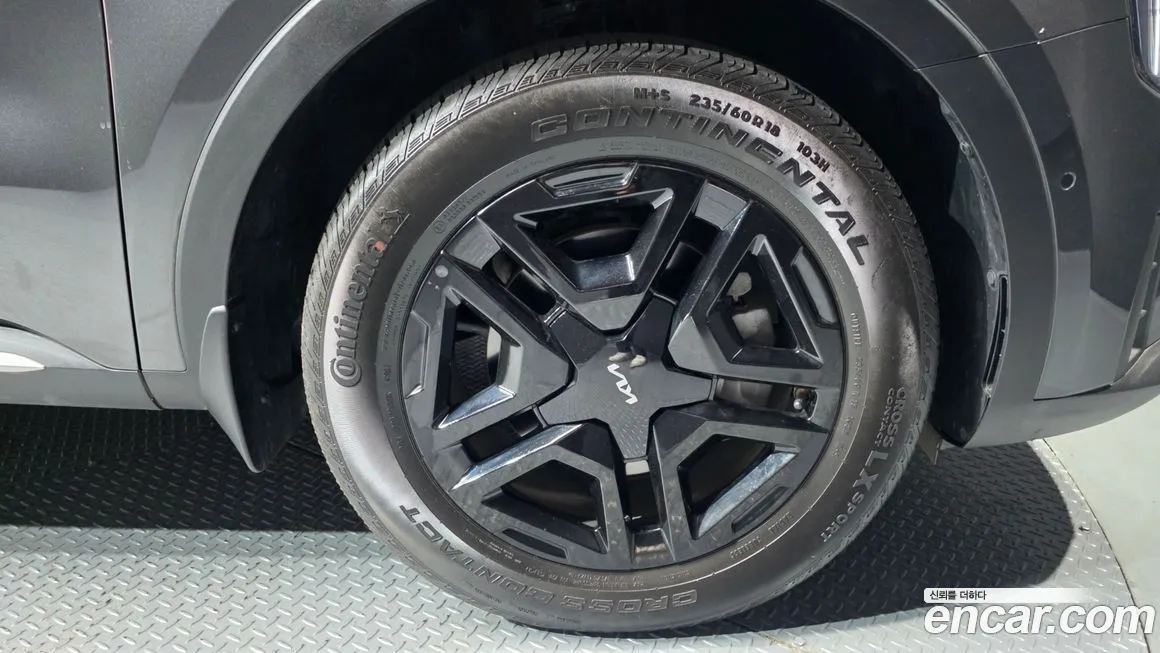 Kia Sorento — фото 10