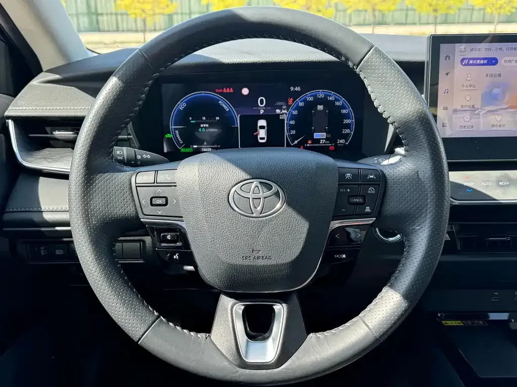Toyota Camry 2024 из CN, фото 7