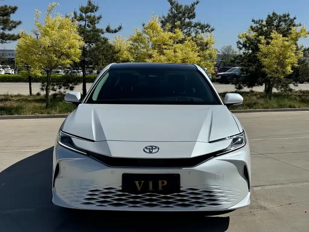 Toyota Camry 2024 из CN, фото 9