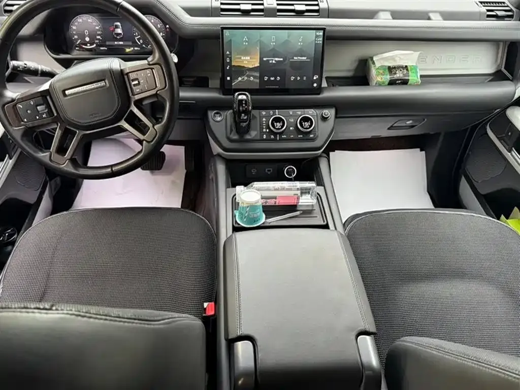 Land Rover Defender — фото 4