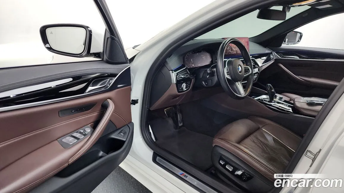 BMW 5-Series 2021 из KR, фото 8