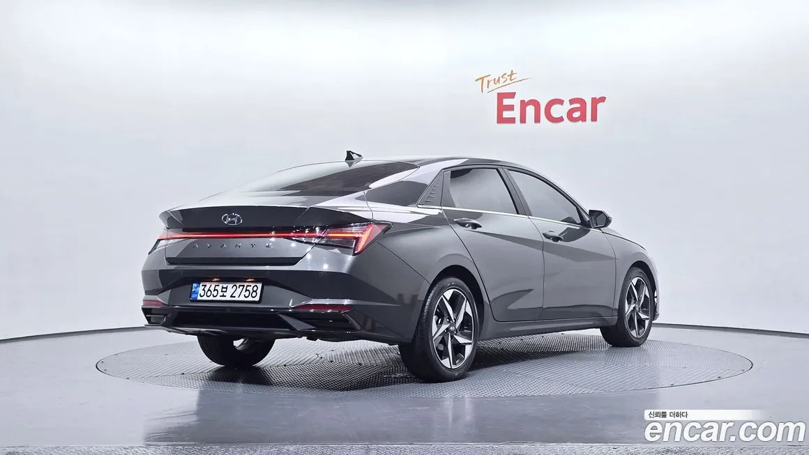 Hyundai AVANTE 2023 из KR, фото 3