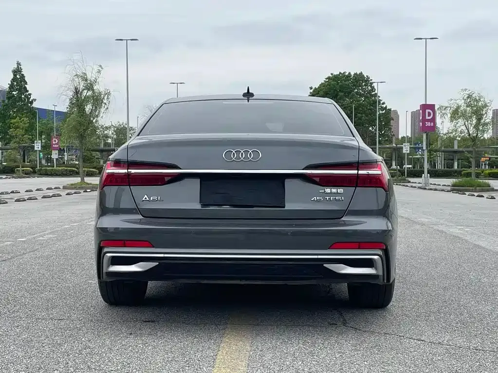 Audi A6L — фото 4