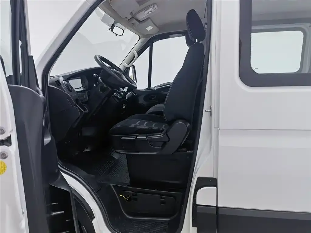 IVECO Ousheng 2022 из CN, фото 4