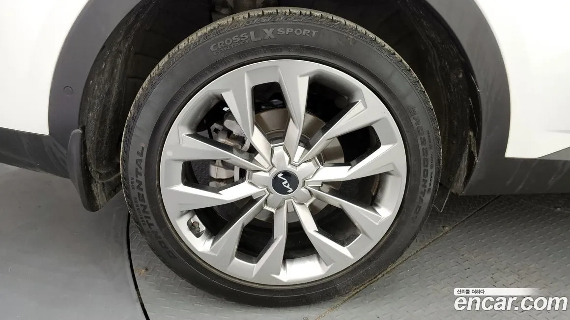 Kia Sorento — фото 4