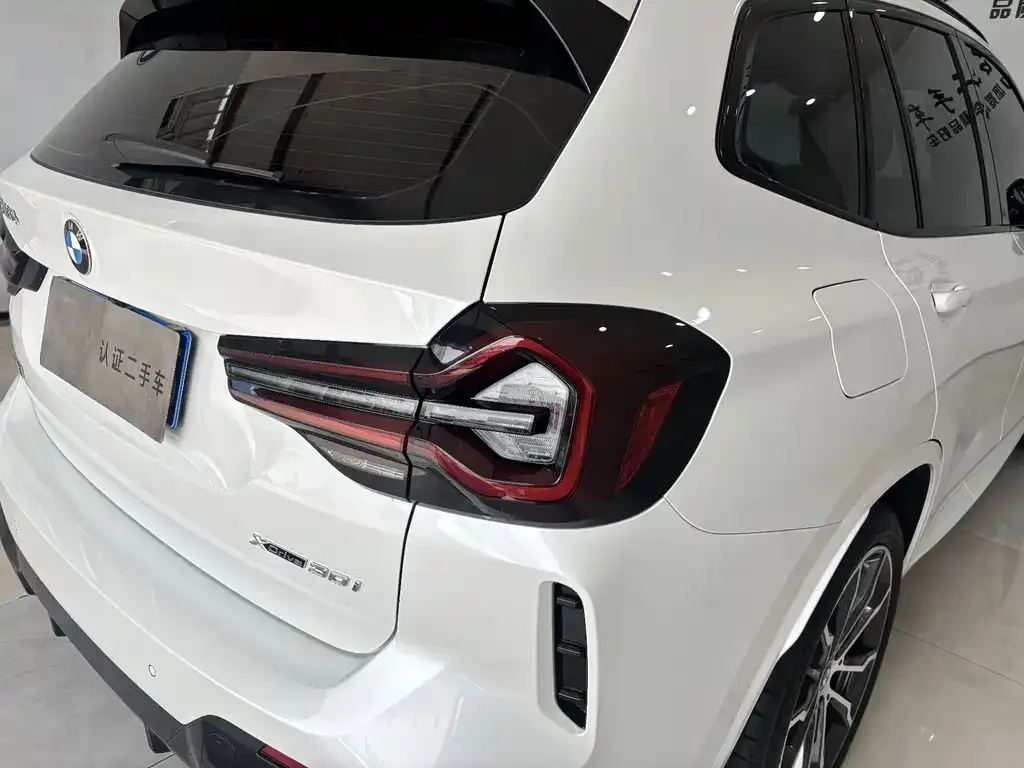 BMW X3 — фото 10