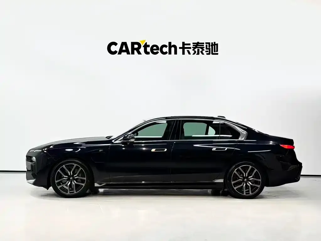 BMW i7 2024 из CN, фото 5