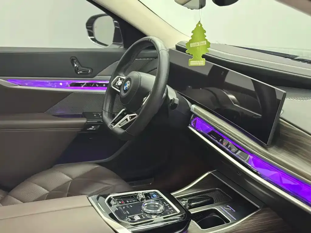 BMW i7 2024 из CN, фото 7