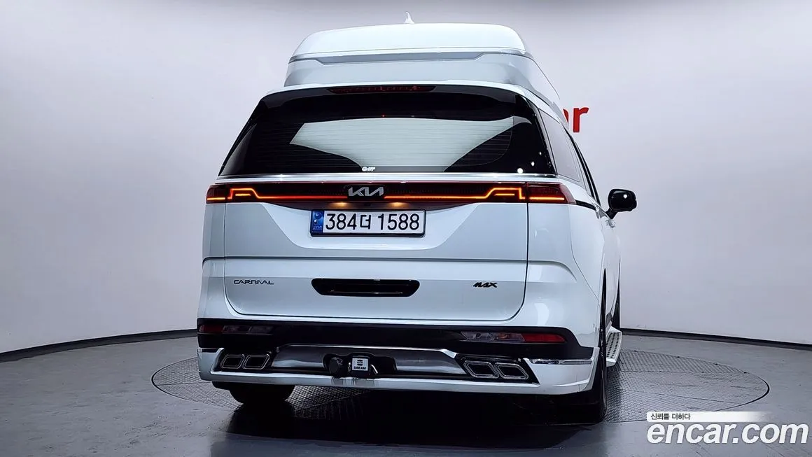 Kia Carnival — фото 10