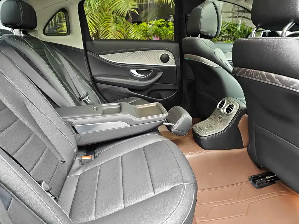 Mercedes-Benz E-Class 2022 из CN, фото 3