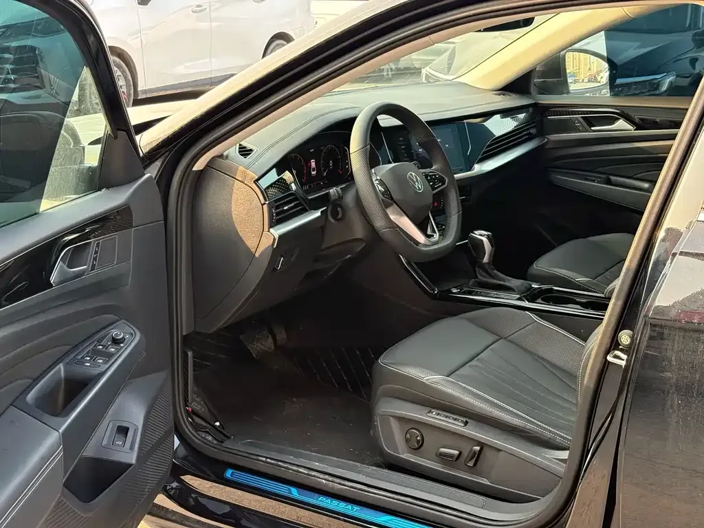 Volkswagen Passat — фото 4