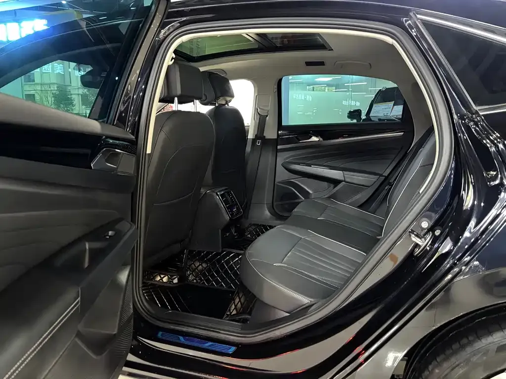 Volkswagen Passat — фото 5