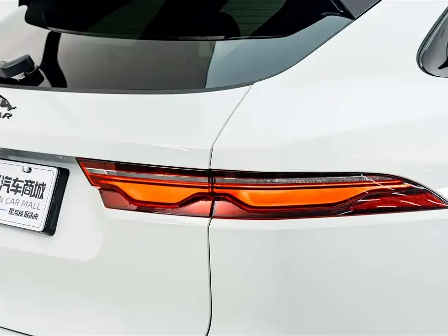 Jaguar F-PACE — фото 2